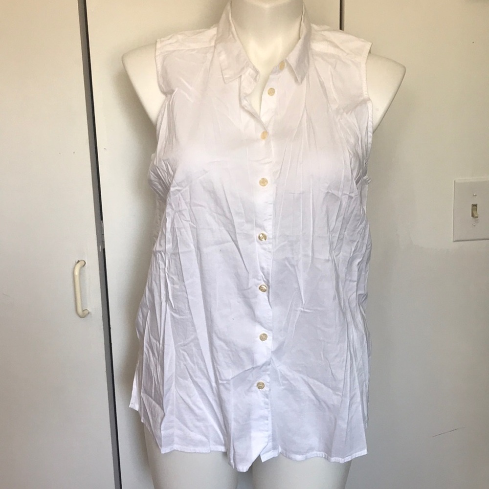 Brand New Just needs an iron